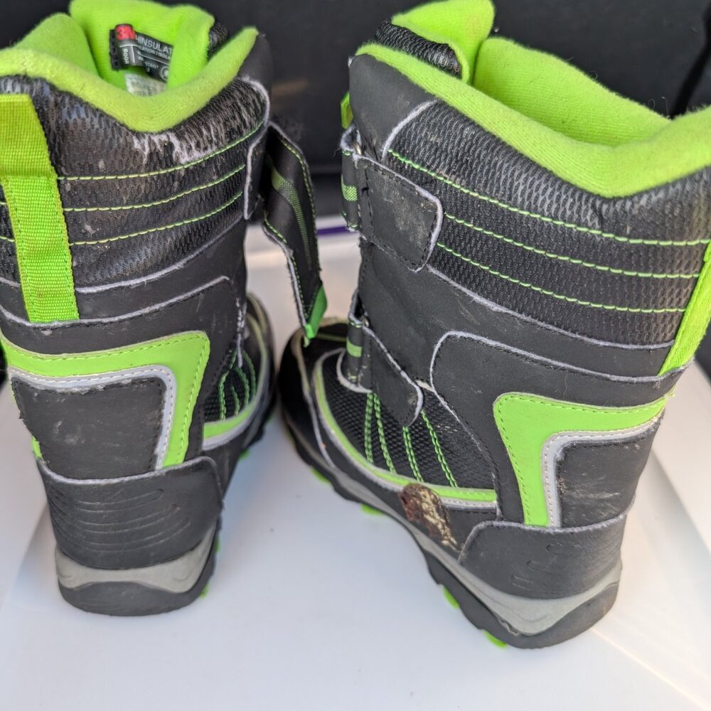Snowboots - Picture 2 of 4
